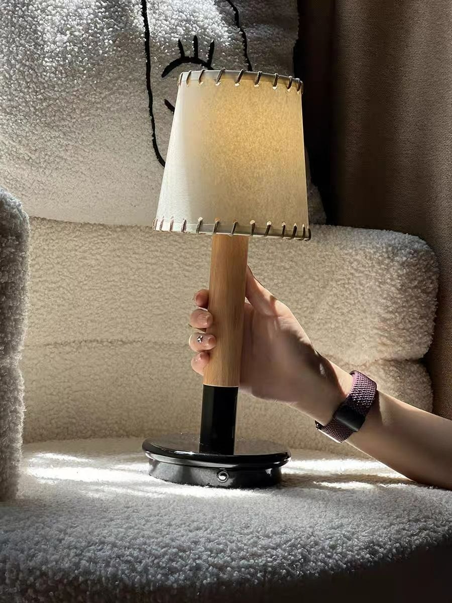 Настольная лампа B.M.B by Romatti