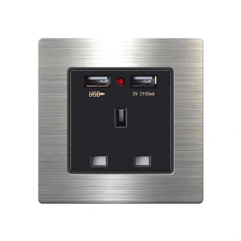 Розетка LUMIQUE by Romatti